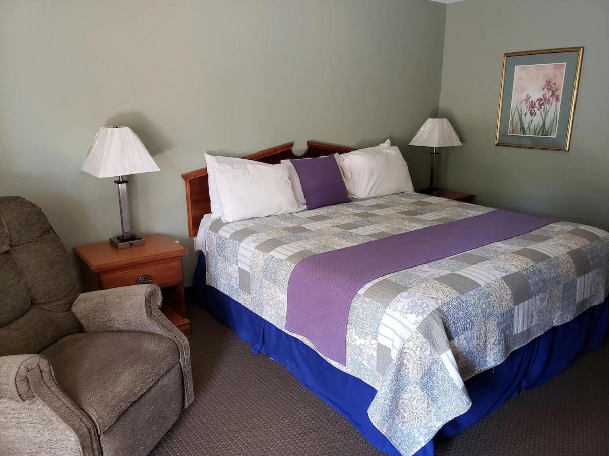 Hot Springs Village Inn Екстер'єр фото