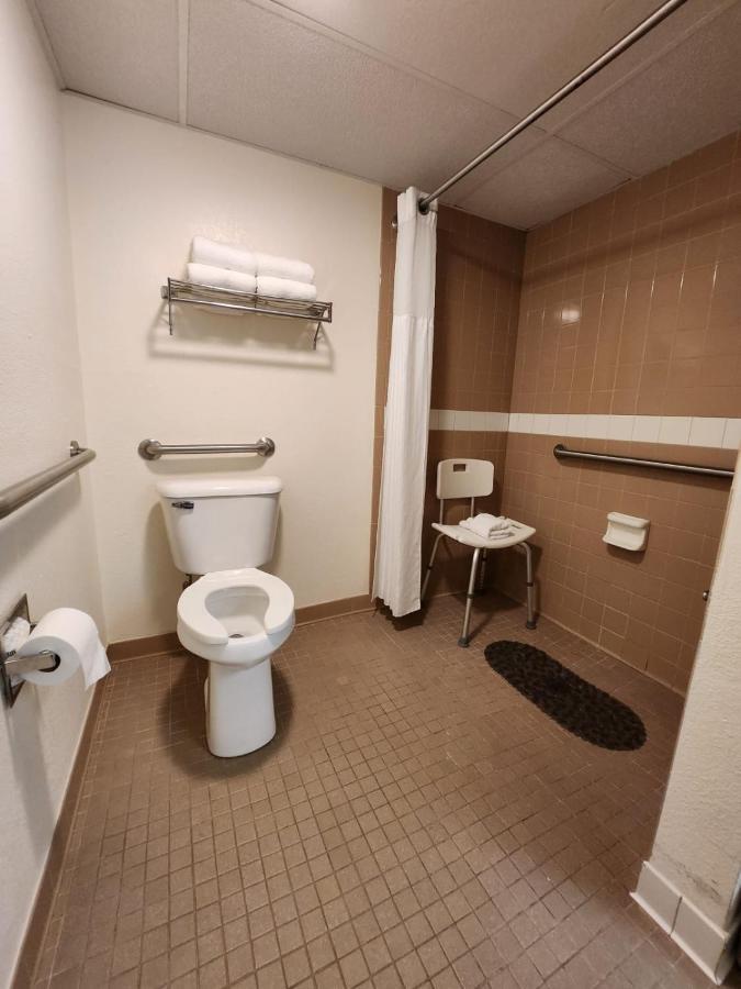 Hot Springs Village Inn Екстер'єр фото