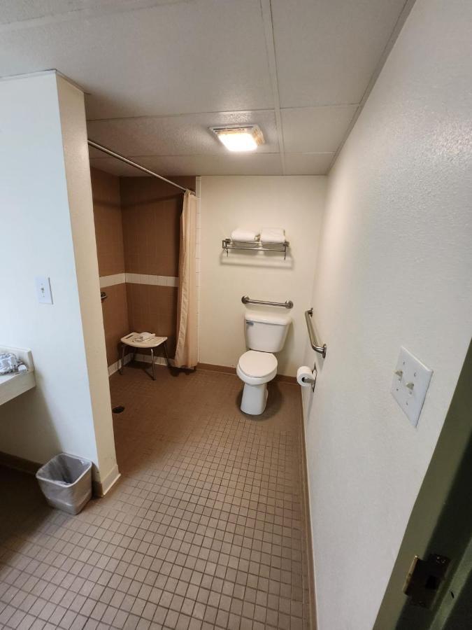 Hot Springs Village Inn Екстер'єр фото